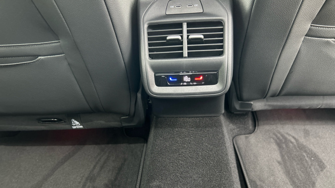 Skoda Superb 1.5 TSI e-TEC Sportline 5dr DSG Petrol Hatchback - Image 40
